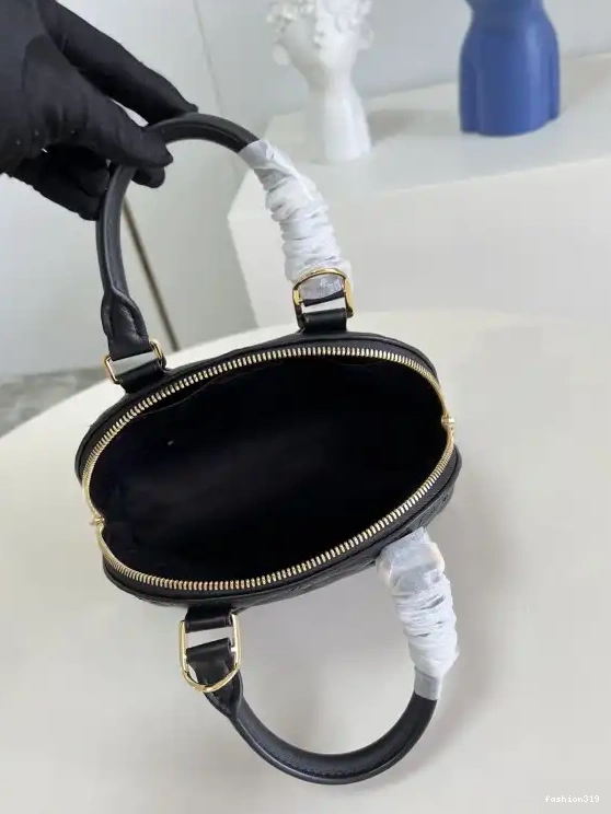 VUITTON BB LOUIS ALMA 0505